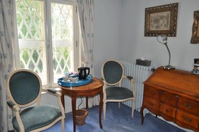 Le Château Des Ormes