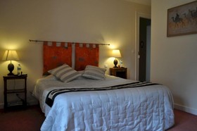 Le Château Des Ormes