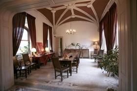 Le Château Des Ormes