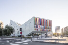 Auberge de jeunesse Hi Lille Stephane Hessel
