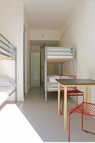 Auberge de jeunesse Hi Lille Stephane Hessel