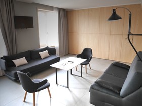 Le Chat Qui Dort-Suites