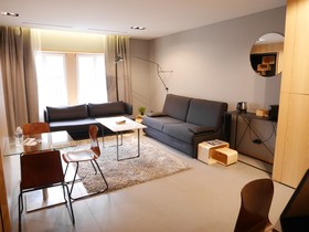 Le Chat Qui Dort-Suites