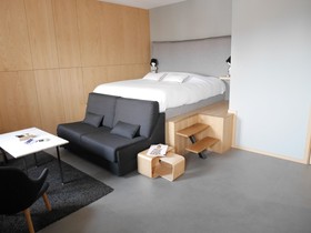 Le Chat Qui Dort-Suites