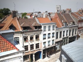 Le Chat Qui Dort-Suites