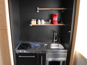 Le Chat Qui Dort-Suites