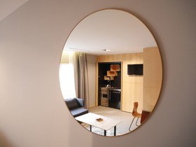 Le Chat Qui Dort-Suites