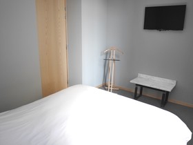 Le Chat Qui Dort-Suites