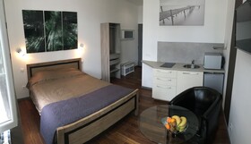 Little Plaza Appart'hotel