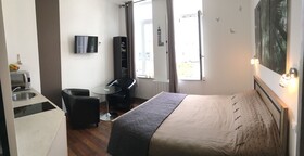 Little Plaza Appart'hotel