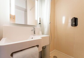B&B Hôtel Valenciennes
