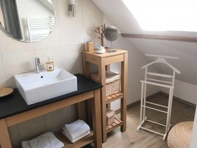 Au Coeur Des Hôtes