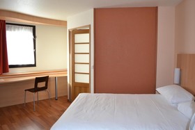 ibis Angers Centre Château