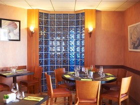 Logis Hotel Angers Sud Rest. Henriette
