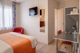 Hotel Logis De La Barque