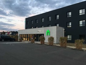 Hôtel Campanile Laval Nord