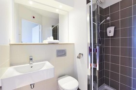 B&B HOTEL Laval Ouest
