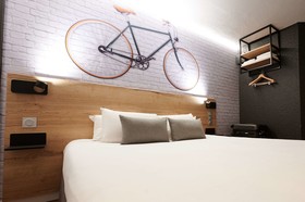 Kyriad Hotel Laval