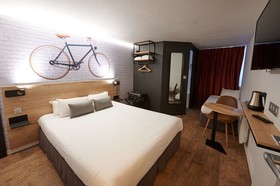 Kyriad Hotel Laval