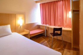 B&B HOTEL Le Mans Centre Cathédrale