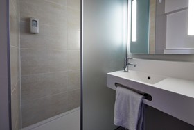 B&B Hotel LES HERBIERS