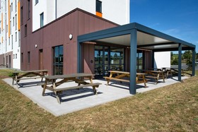 B&B Hotel LES HERBIERS