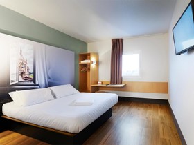 B&B Hotel LES HERBIERS