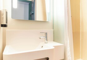 B&B Hôtel Nantes Centre