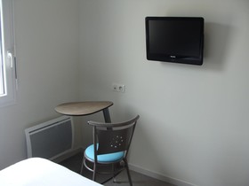 Hotel The Originals Le Mans Sud