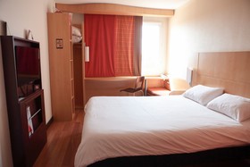 ibis Albert