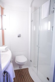ibis Albert