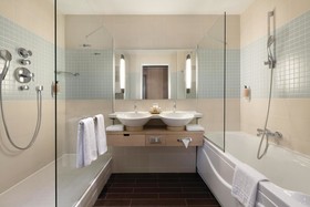 Mercure Chantilly Resort & Conventions