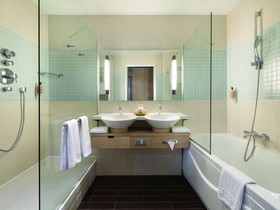 Mercure Chantilly Resort & Conventions