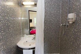 Hotel Akena de Clermont