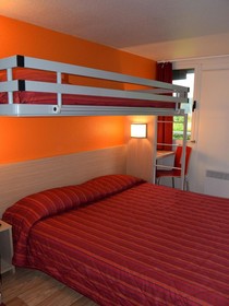 Première Classe Creil - Villers Saint Paul