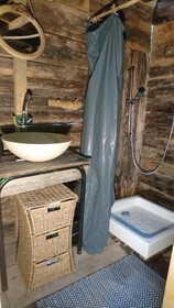 La Cabane Aux Loups