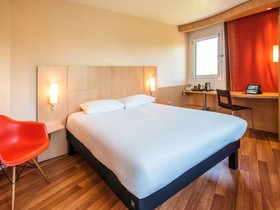 Hôtel ibis Château-Thierry