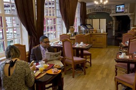 Hipotel Hostellerie Du Lys