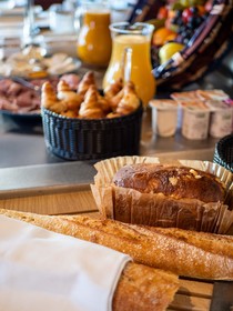 Logis Hotel Le Saint Pierre