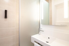 B&B HOTEL Saintes