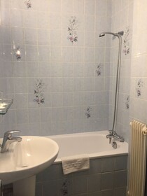 Brit Europ Hotel