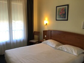 Brit Europ Hotel