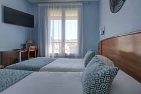Brit Europ Hotel