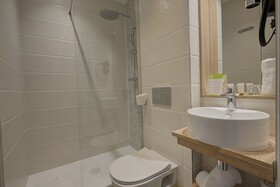 Brit Europ Hotel