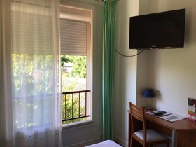 Brit Europ Hotel