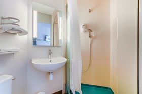 B&B Hotel AIX-EN-PROVENCE Pont de l'Arc