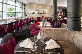 Mercure Aix-en-Prov. La Duranne Gare