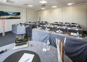 Mercure Aix-en-Prov. La Duranne Gare