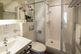 Mercure Aix-en-Prov. La Duranne Gare