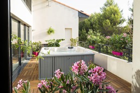 Mercure Aix-en-Prov. La Duranne Gare